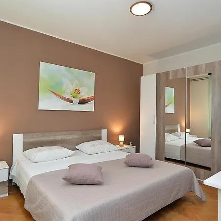 Apartment Mario 2060 Pula
