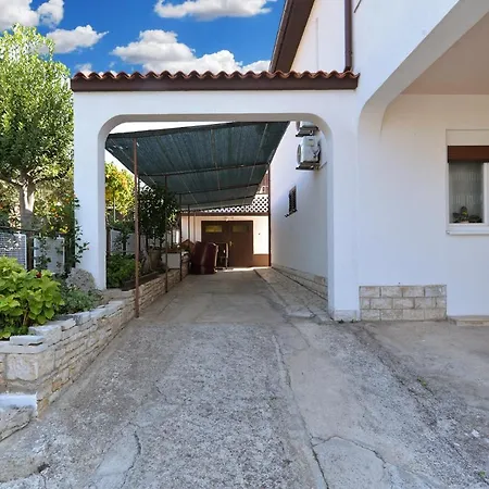 Appartement Mario 2060 Pula